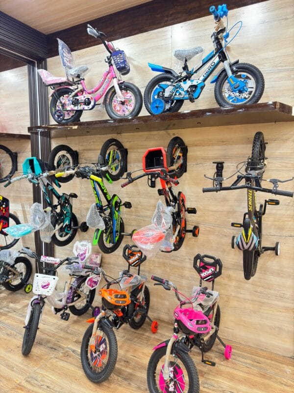 nachwani cycles yavatmal store interior photo.